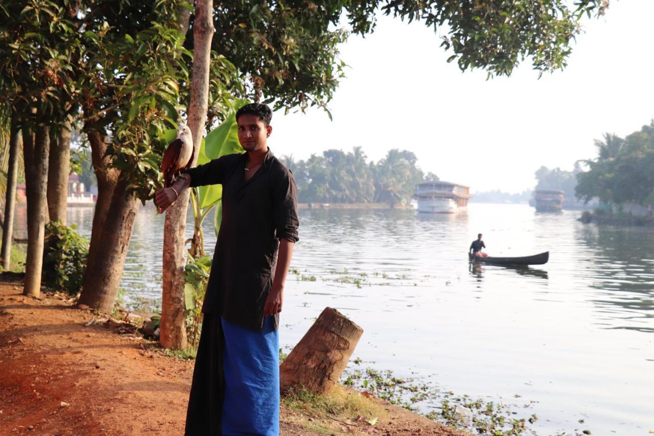 Alappuzha Sreekrishna Houseboat C/O Sreekrishna Ayurveda Panchakarma Centre酒店 外观 照片