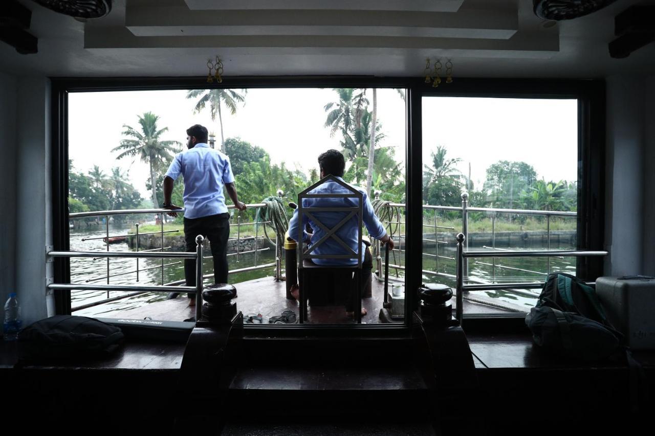 Alappuzha Sreekrishna Houseboat C/O Sreekrishna Ayurveda Panchakarma Centre酒店 外观 照片