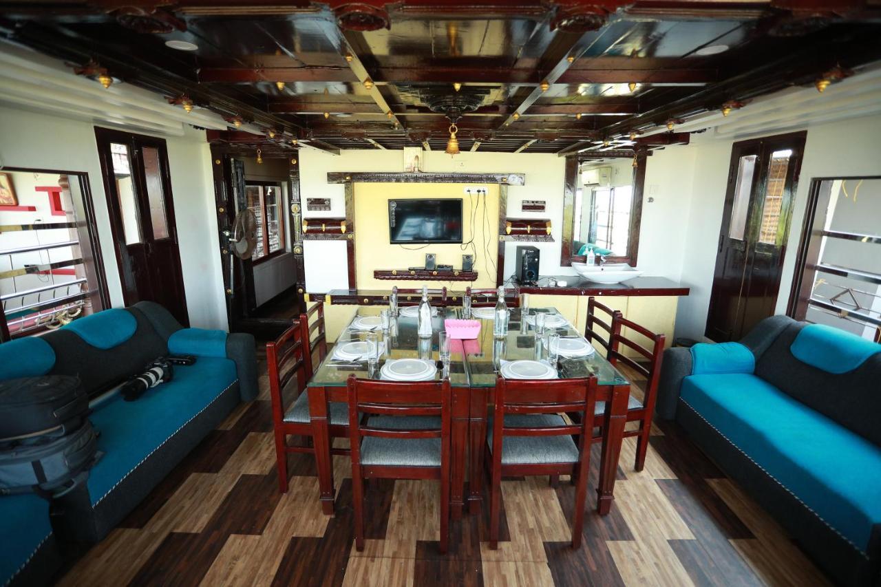 Alappuzha Sreekrishna Houseboat C/O Sreekrishna Ayurveda Panchakarma Centre酒店 外观 照片