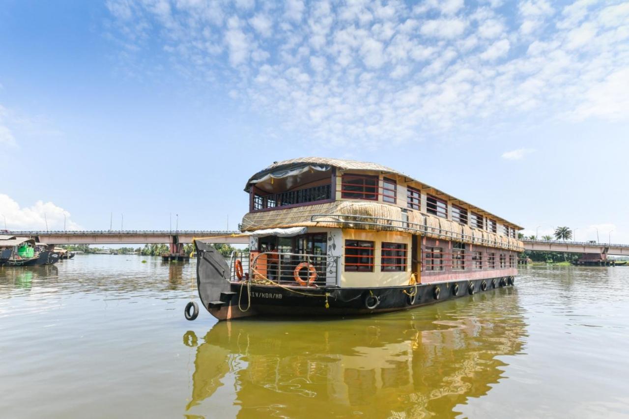 Alappuzha Sreekrishna Houseboat C/O Sreekrishna Ayurveda Panchakarma Centre酒店 外观 照片