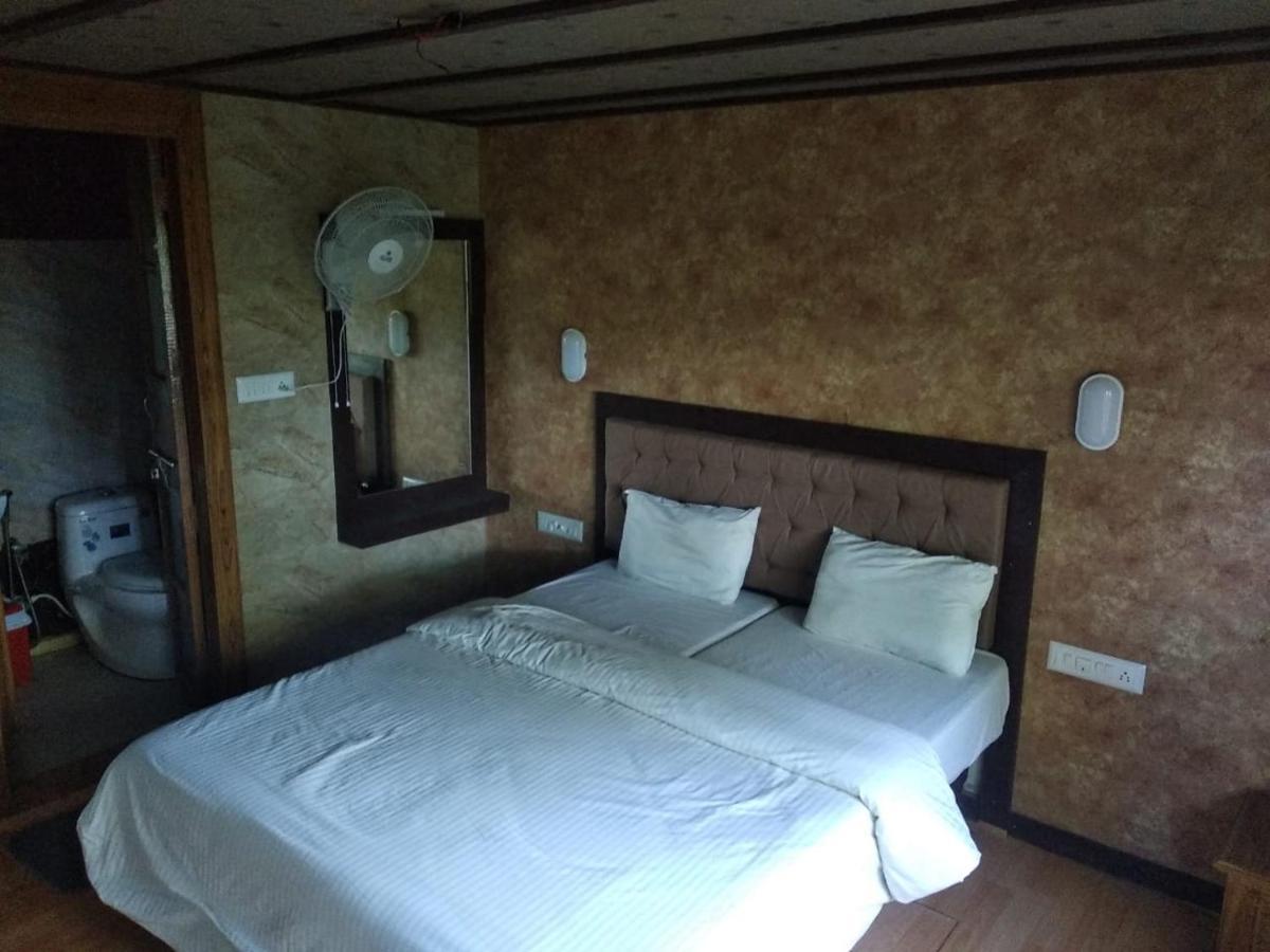 Alappuzha Sreekrishna Houseboat C/O Sreekrishna Ayurveda Panchakarma Centre酒店 外观 照片