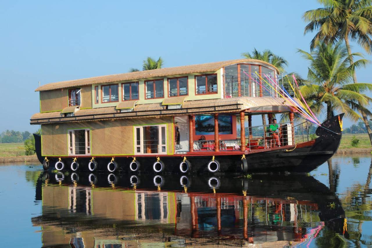 Alappuzha Sreekrishna Houseboat C/O Sreekrishna Ayurveda Panchakarma Centre酒店 外观 照片