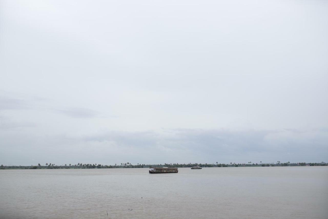 Alappuzha Sreekrishna Houseboat C/O Sreekrishna Ayurveda Panchakarma Centre酒店 外观 照片