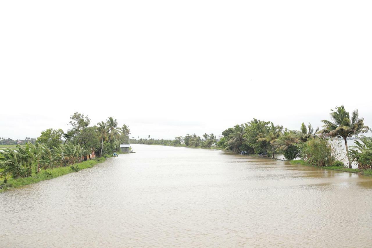 Alappuzha Sreekrishna Houseboat C/O Sreekrishna Ayurveda Panchakarma Centre酒店 外观 照片